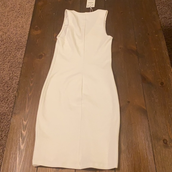 Zara NWT white sleeveless body con dress. - Picture 5 of 5